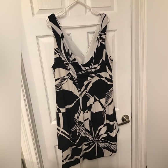 Plus Size Eliza J Dress - Picture 2 of 3